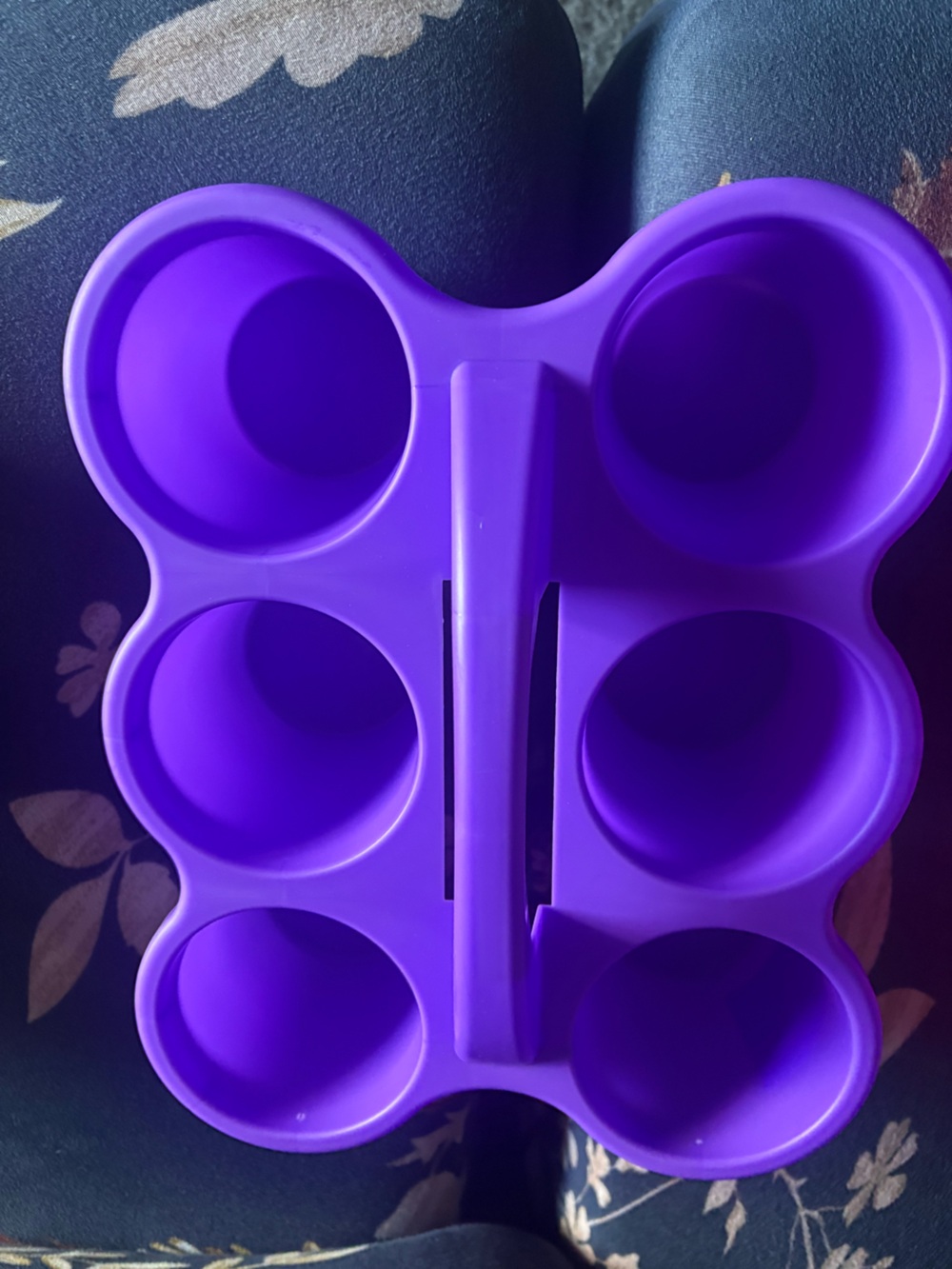 Purple Silicone 6-Cup Drink carrier Handle
